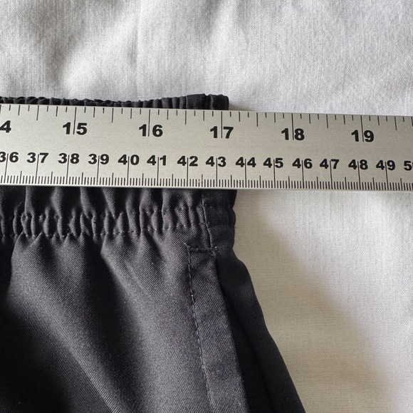 Reebok Men's Lightweight Running Gym Shorts Black Large Pockets Drawstring - Picture 8 of 12